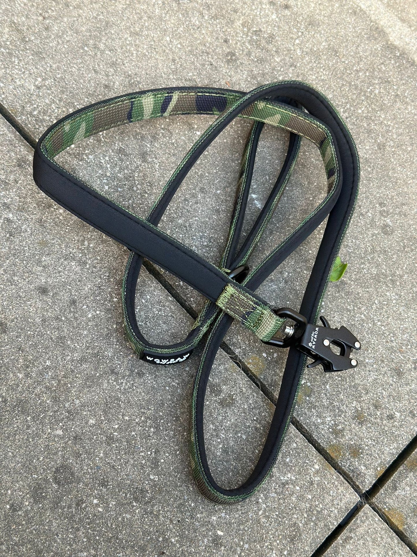 Taktische Hundeleine ULTRA LIGHT XXS Green Camouflage – 1,5 m mit Mini-Froschkarabiner