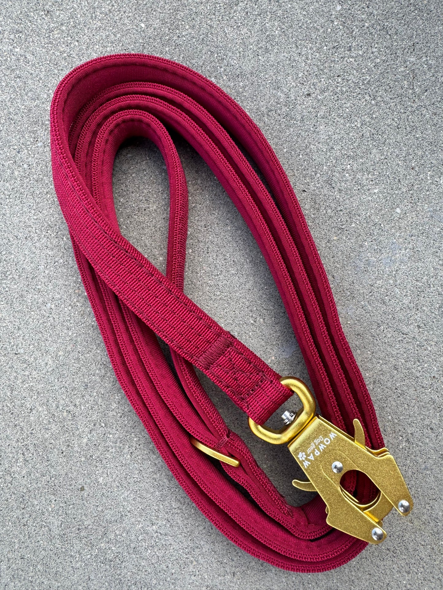 Taktische Hundeleine ULTRA LIGHT Burgund Edition, Länge 1,8m mit Medium-Froschkarabinerr