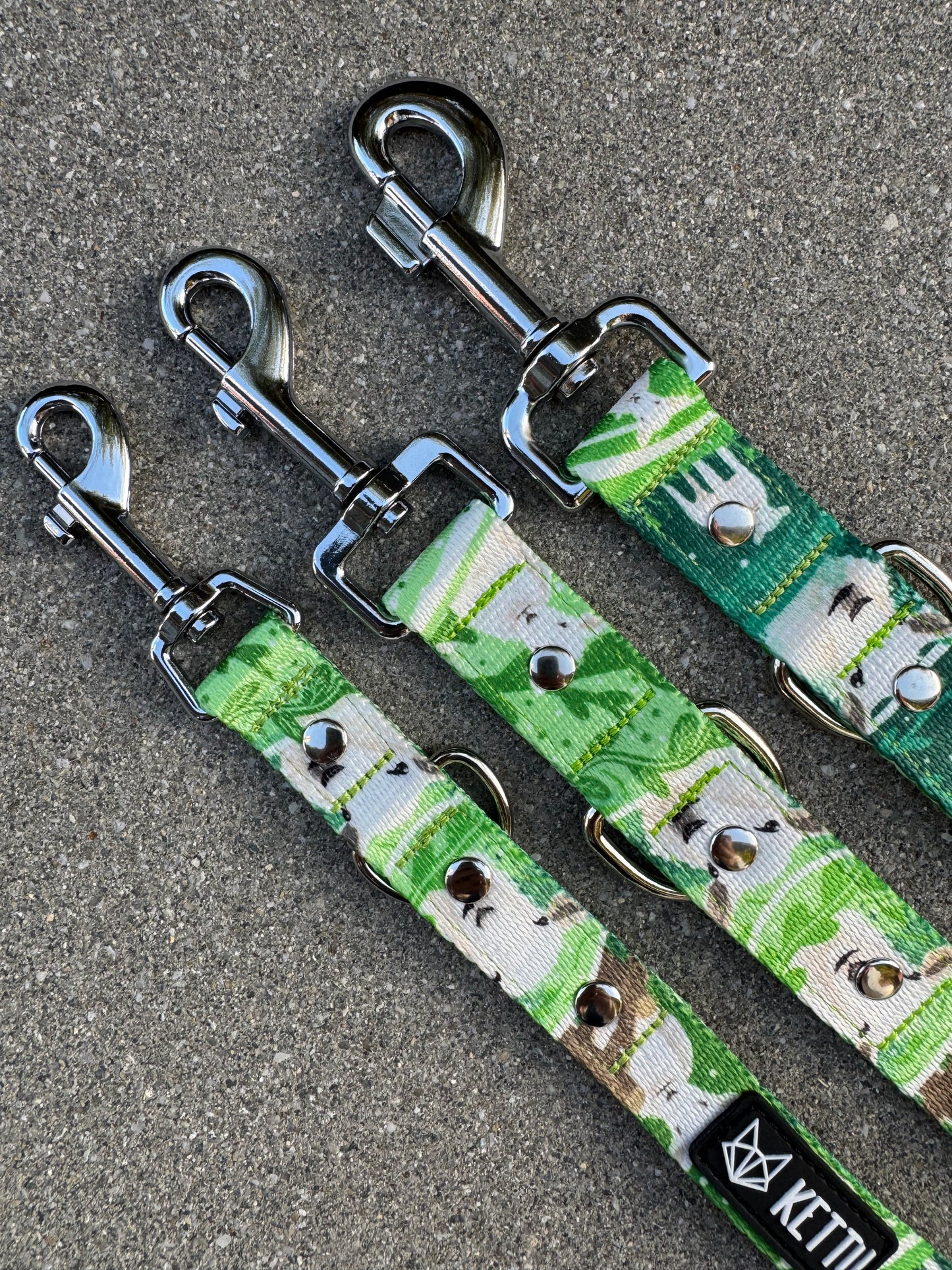 Regulowana smycz dla psa KETTU Owca