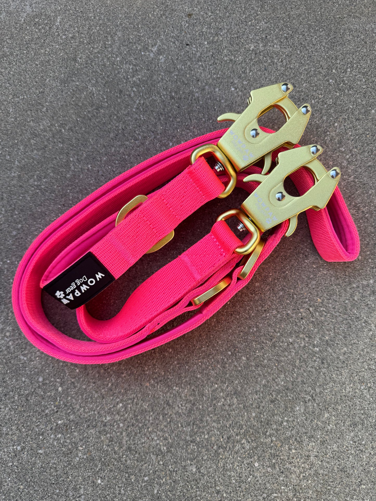 Taktische Hundeleine ULTRA LIGHT Neonpink Edition, Länge 2m verstellbar