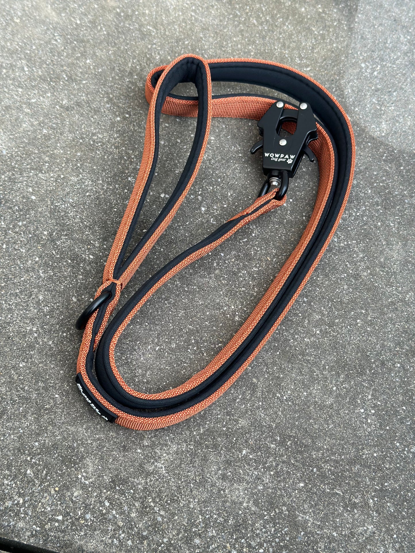 Guinzaglio tattico per cani con moschettone a rana, girevole a 360°, lunghezza 1,8 m, arancione neon