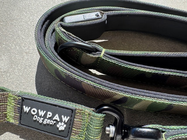 Taktyczna smycz dla psa z diodą LED, długość 1,8 m, kamuflaż wojskowy