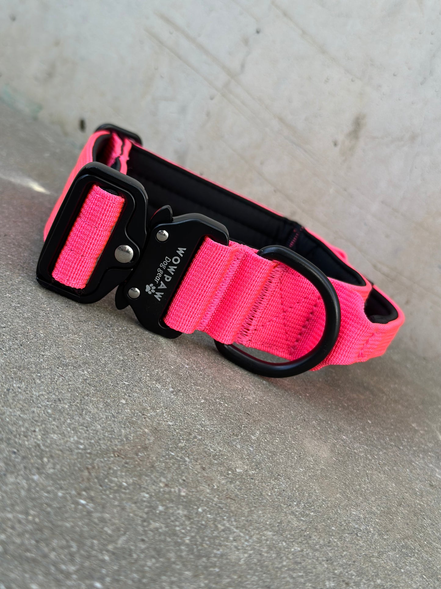 Collare tattico per cani di alta qualità rosa fluo taglia M