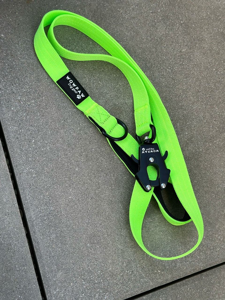 Taktische Hundeleine mit Froschkarabiner Länge 1,5m Neongrün