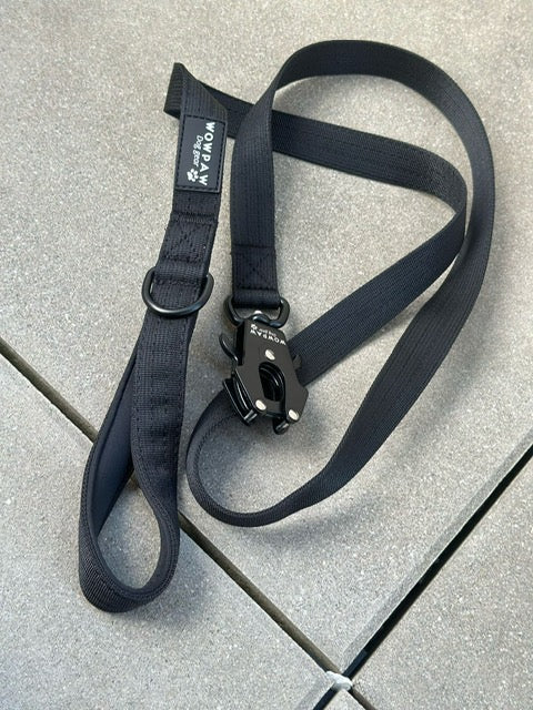 Taktische Hundeleine mit Froschkarabiner Länge 1,5m Schwarz