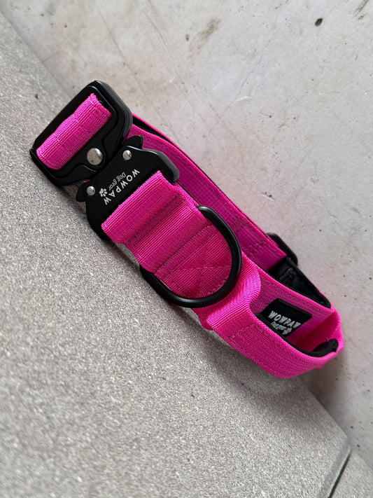Hochwertiges taktisches Hundehalsband Magenta Größe S Breite 3,8cm