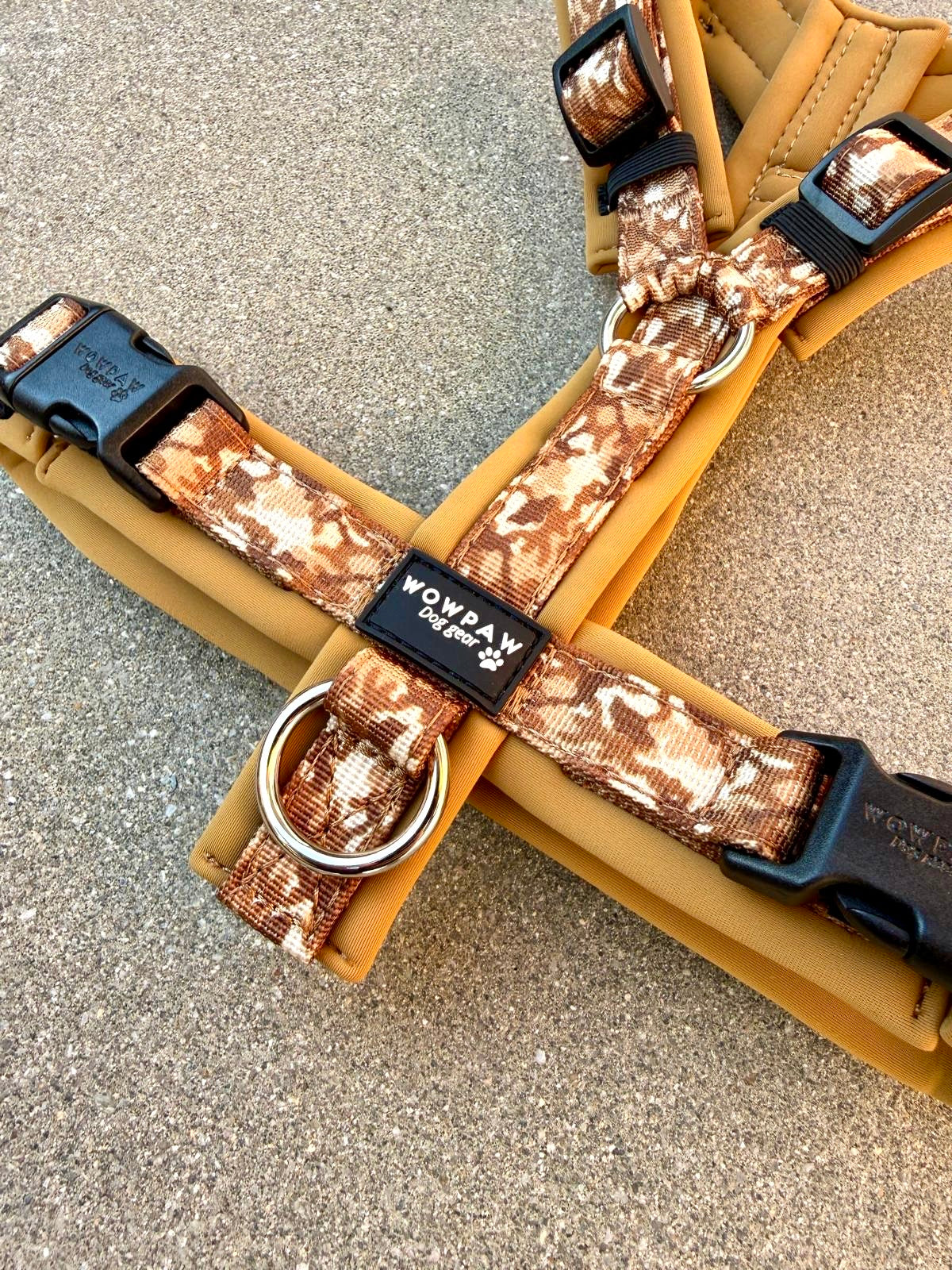 Hochwertiges Hundegeschirr FLOW Braun Camouflage Edition