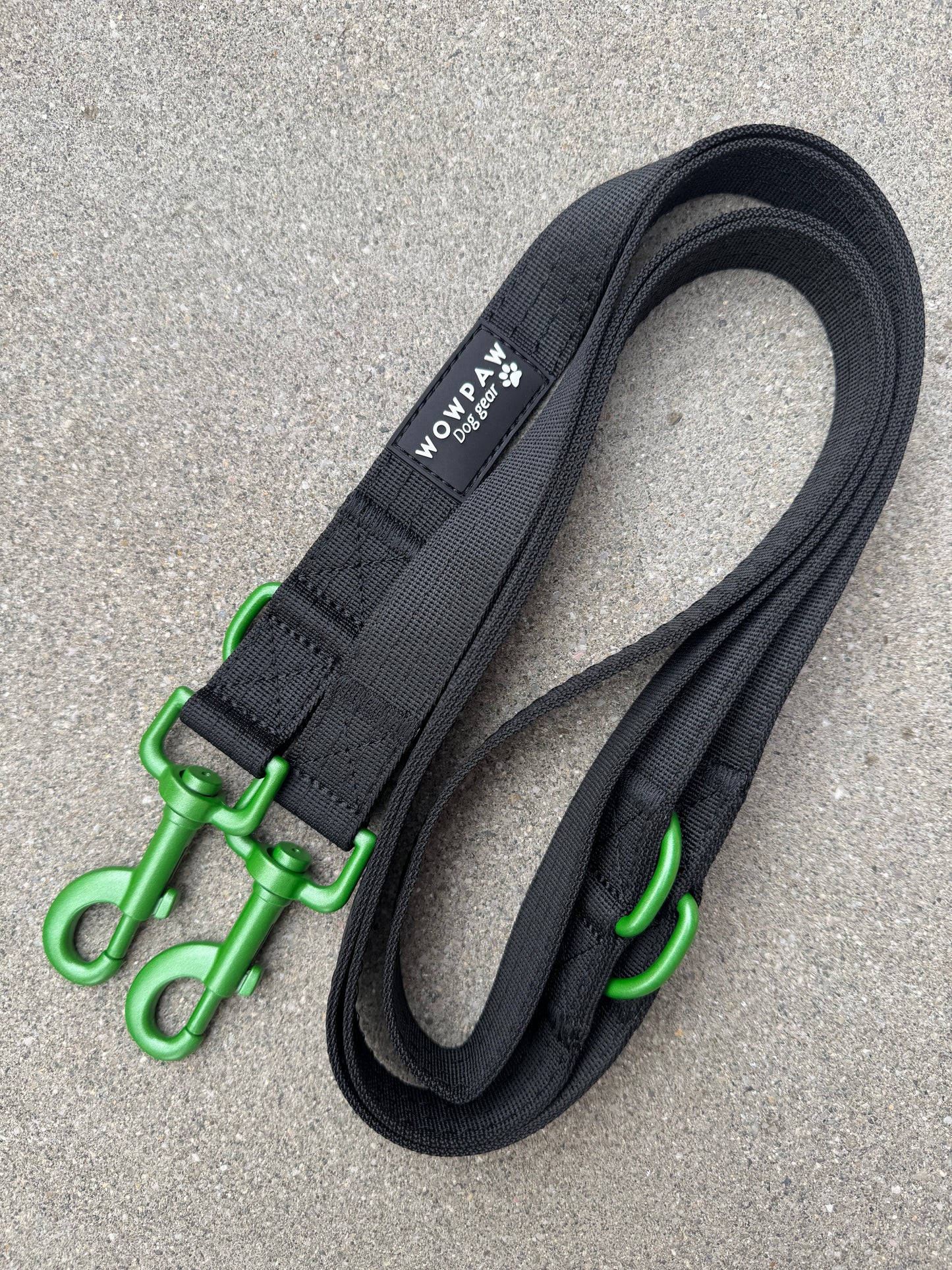 Standard Hundeleine M verstellbar Länge 2m Black&Green Edition