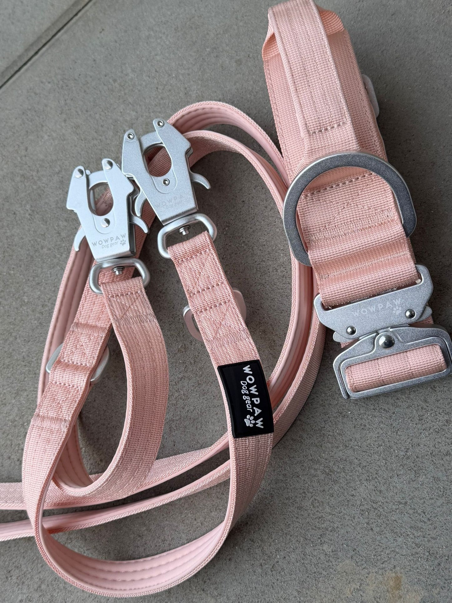 Taktische Hundeleine ULTRA LIGHT Peach Edition, Länge 2m verstellbar