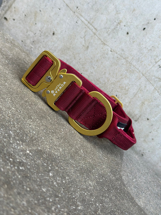 Hochwertiges taktisches Hundehalsband 3,8cm ULTRA LIGHT BURGUND Edition Größe S