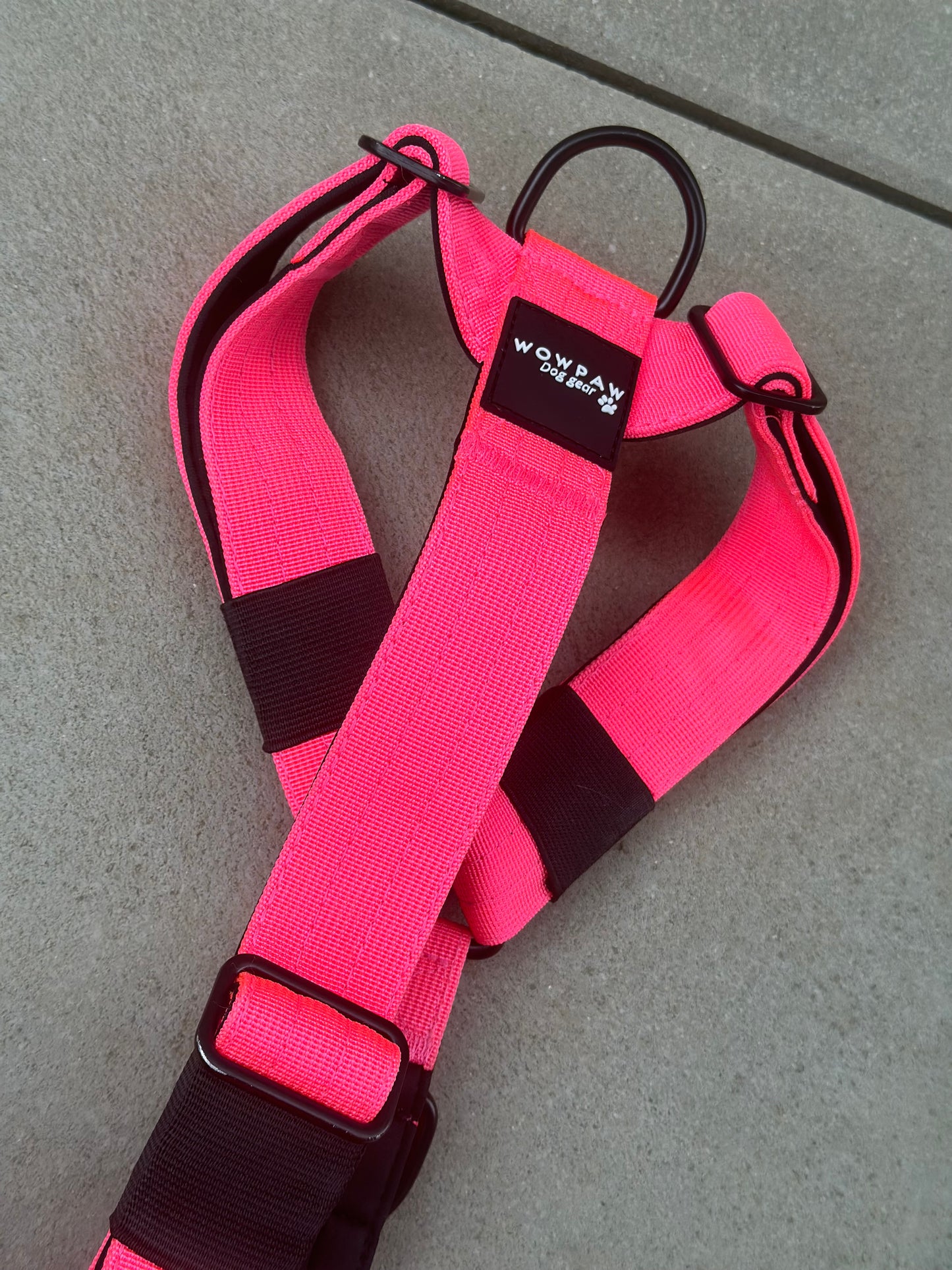 Hochwertiges Hundegeschirr M Neonpink